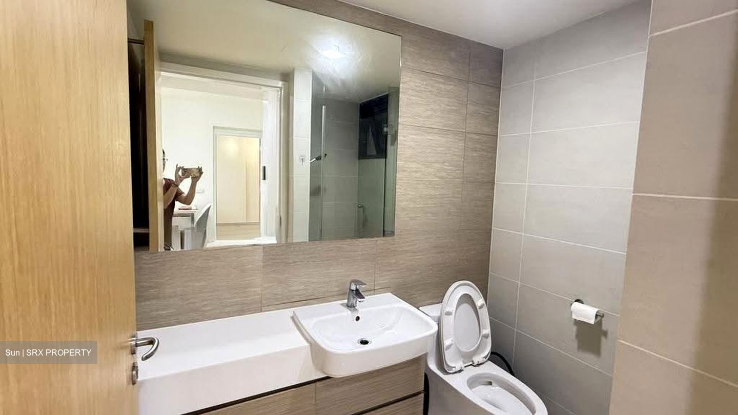 The Lakefront Residences (D22), Condominium #620743031